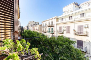 Casa Dante with Balcony by Wonderful Italy, Palermo